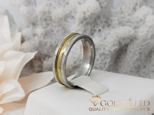 Ring aus Edelstahl