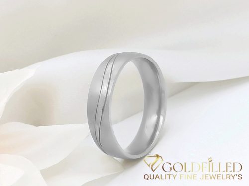 Ring aus Edelstahl