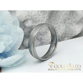 Ring aus Edelstahl